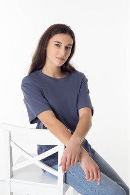 Футболка жіноча